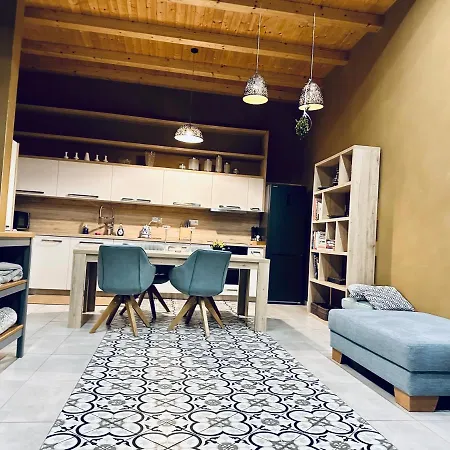 Clay Borik Virivka Len V Letnom Obdobi Apartment