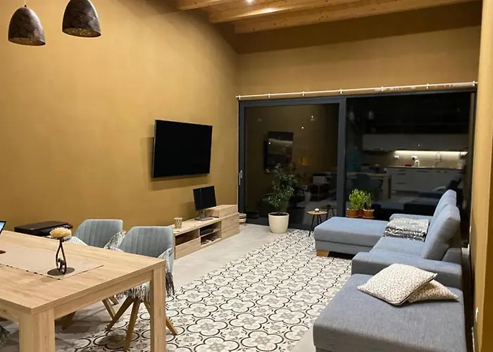 Clay Borik Virivka Len V Letnom Obdobi * Žilina